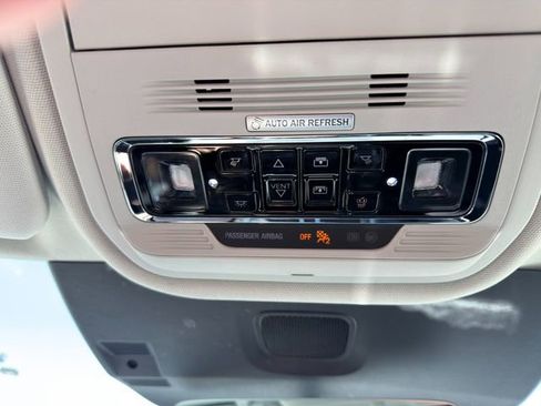 Used 2025 Lincoln Aviator AWD w/ Equipment Group 101A image 38