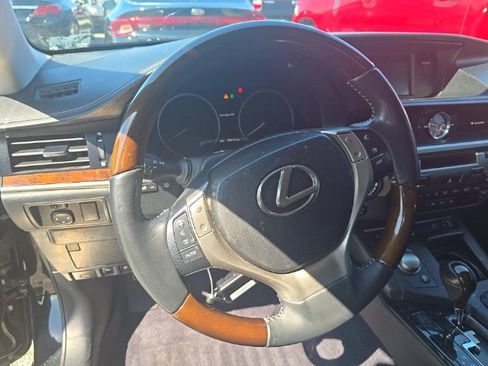 Used 2013 Lexus ES 350 w/ Premium Pkg FWD image 13