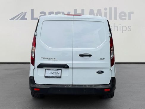 Certified 2022 Ford Transit Connect XLT FWD image 4