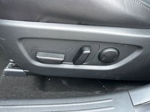 Used 2025 MAZDA CX-50 AWD 2.5 Hybrid w/ Premium Pkg image 16