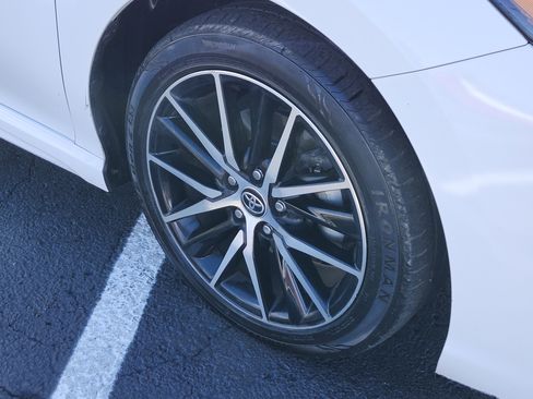 Used 2023 Toyota Camry SE image 7