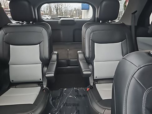 Used 2023 Ford Explorer XLT w/ Equipment Group 202A image 11