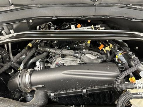 Used 2025 Ford Explorer ST-Line image 39