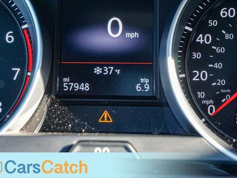 Used 2021 Volkswagen GTI SE image 31