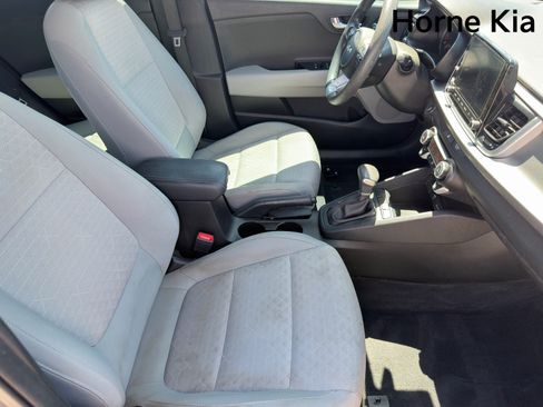 Certified 2022 Kia Rio S w/ Technology Package FWD image 29
