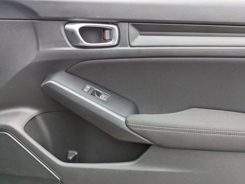 Used 2025 Honda Civic Sport image 29