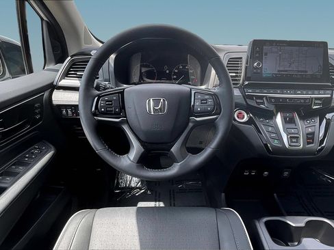 Used 2026 Honda Odyssey Elite image 8
