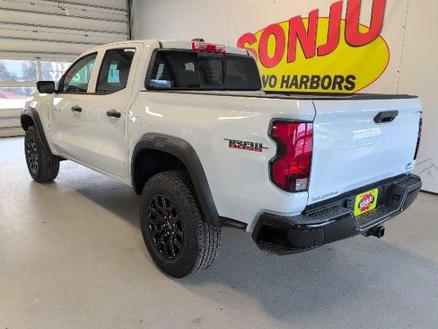 New 2026 Chevrolet Colorado Trail Boss AWD/4WD image 3