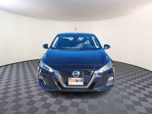 Used 2020 Nissan Altima 2.5 SR w/ Premium Package image 3
