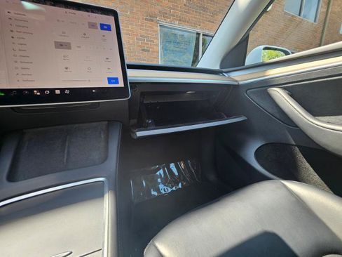 Used 2023 Tesla Model Y Performance AWD/4WD image 57
