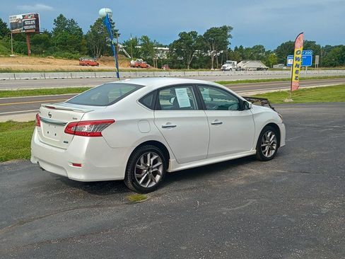 Used 2013 Nissan Sentra SR w/ Driver Pkg FWD image 5
