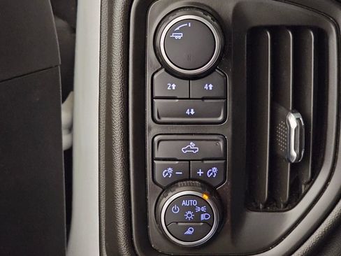 Used 2022 Chevrolet Silverado 2500 Custom w/ Custom Value Package AWD/4WD image 13