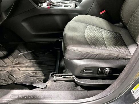 Used 2020 Chevrolet Equinox LT image 19