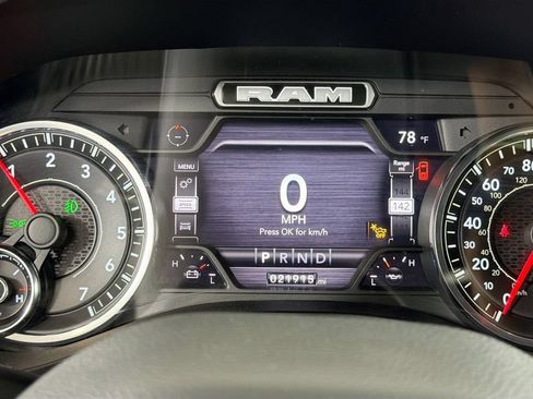Used 2023 RAM 1500 Laramie AWD/4WD image 14