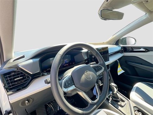 New 2025 Volkswagen Taos S image 9