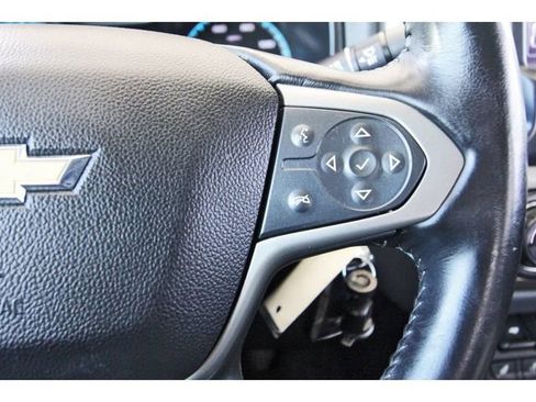 Used 2017 Chevrolet Colorado Z71 w/ Z71 Midnight Edition AWD/4WD image 19