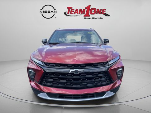 Used 2023 Chevrolet Blazer LT w/ Midnight/Sport Edition FWD image 2
