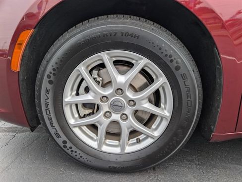Used 2023 Chrysler Pacifica Touring-L FWD image 31
