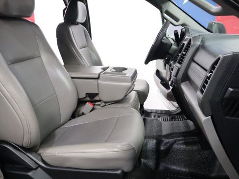 Used 2018 Ford F250 XL w/ Power Equipment Group AWD/4WD image 49