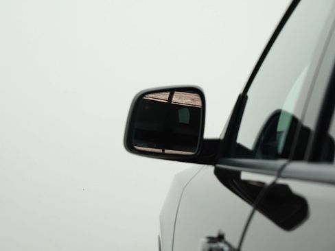 Used 2025 Dodge Durango GT AWD/4WD image 14
