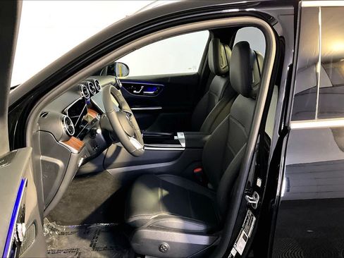 Certified 2026 Mercedes-Benz GLC 300 4MATIC image 9