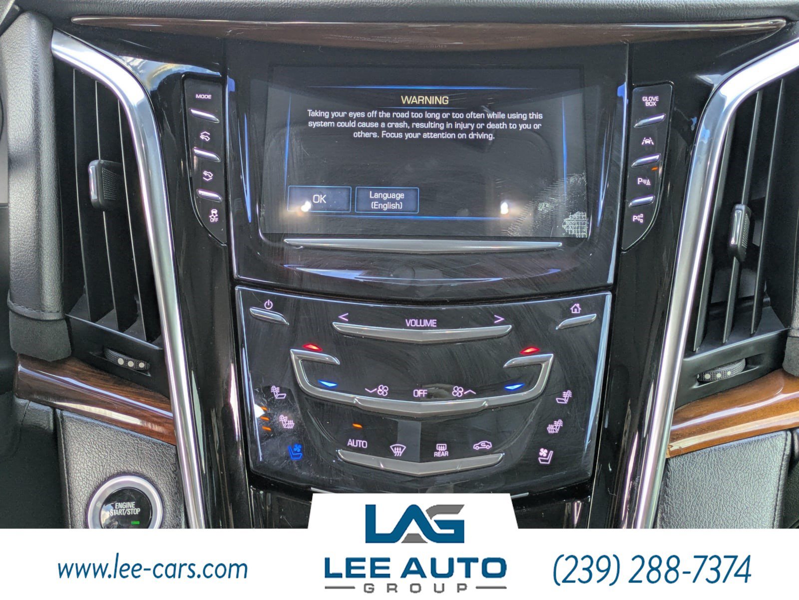 Used 2017 Cadillac Escalade Luxury w/ LPO, Radiant Package RWD image 17