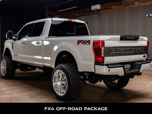 Used 2022 Ford F250 Platinum w/ FX4 Off-Road Package AWD/4WD image 6