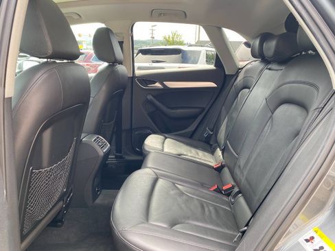 Used 2015 Audi Q3 2.0T Prestige AWD/4WD image 19