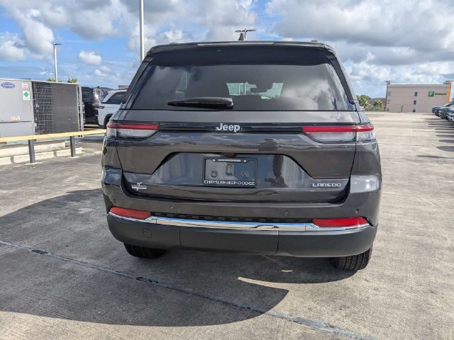 New 2026 Jeep Grand Cherokee Laredo X RWD image 5