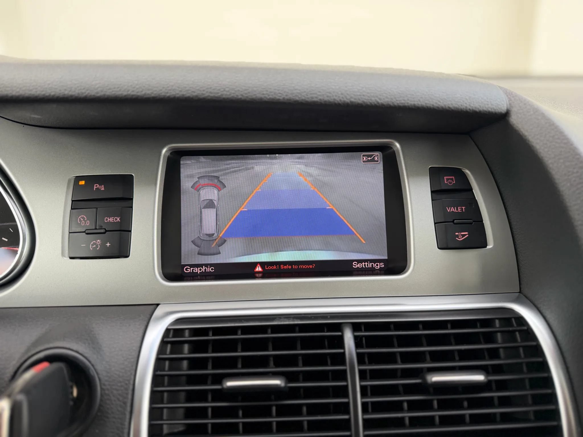 Used 2013 Audi Q7 3.0T Premium Plus AWD/4WD image 22