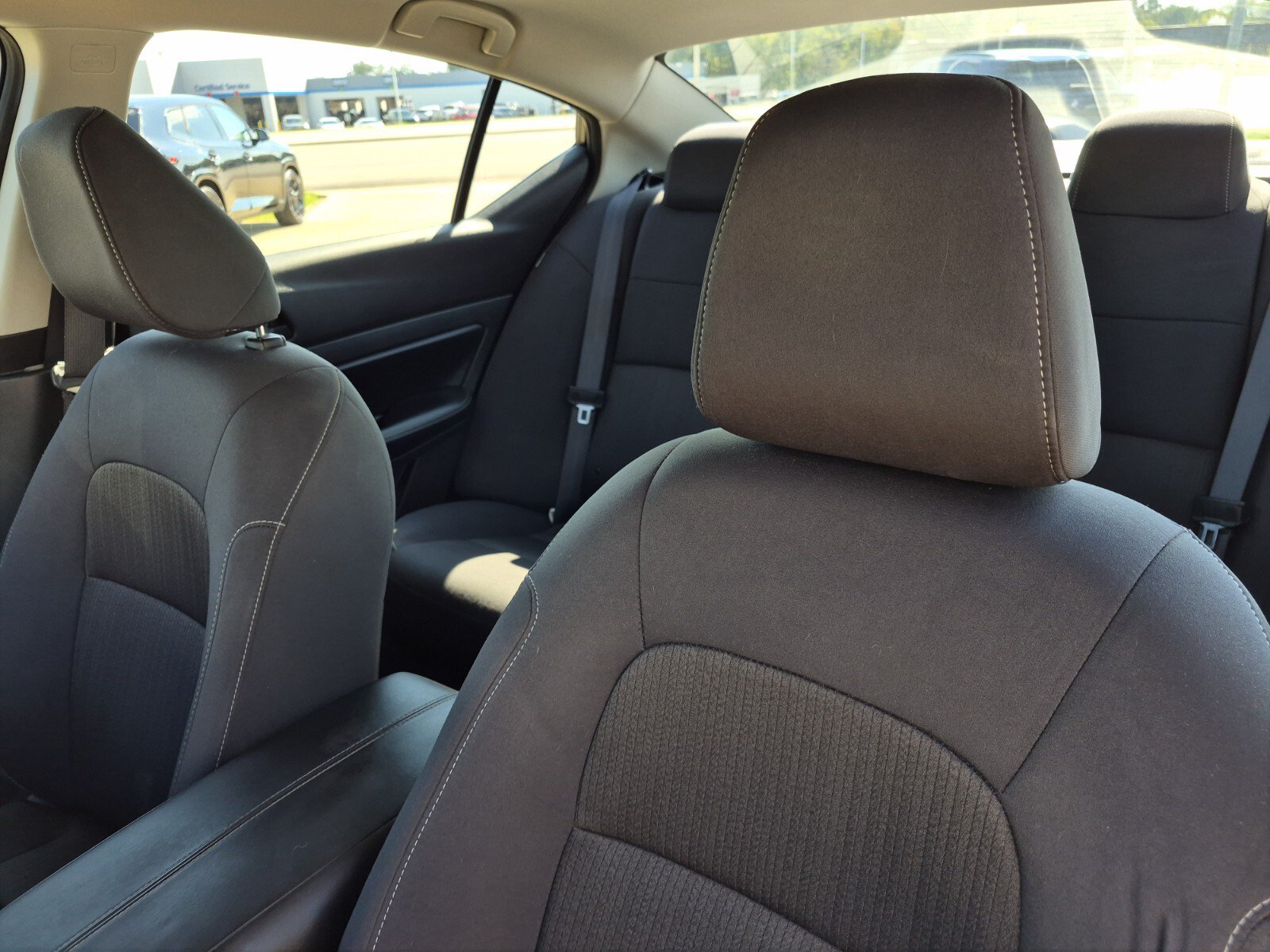 Used 2023 Nissan Altima 2.5 SV FWD image 12