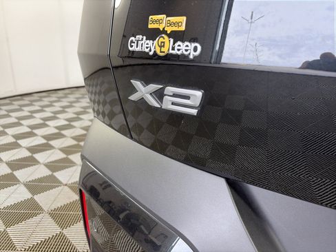 Used 2024 BMW X2 xDrive28i w/ Convenience Package AWD/4WD image 16