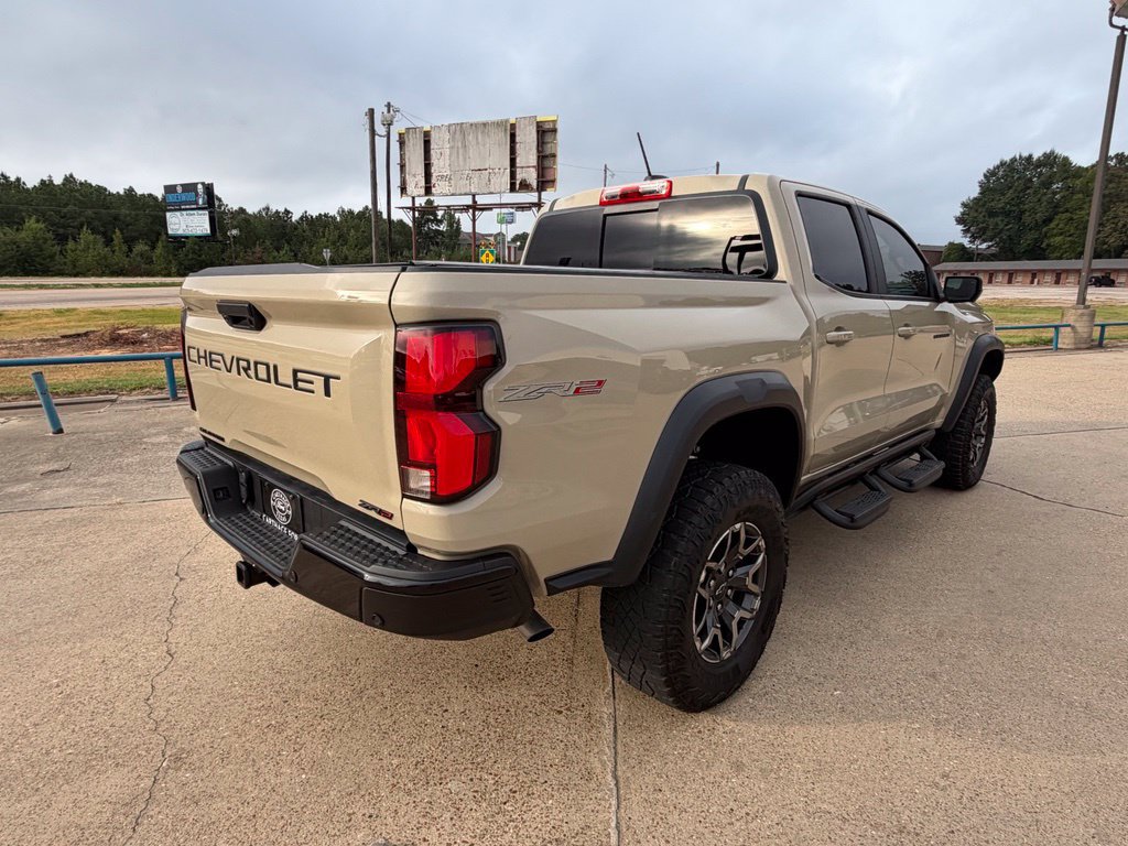 Used 2023 Chevrolet Colorado ZR2 w/ ZR2 Convenience Package III AWD/4WD image 7