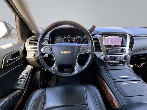 Used 2017 Chevrolet Suburban Premier AWD/4WD image 5