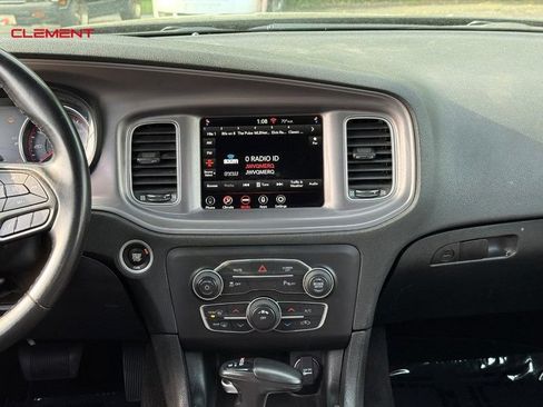 Used 2023 Dodge Charger SXT RWD image 16