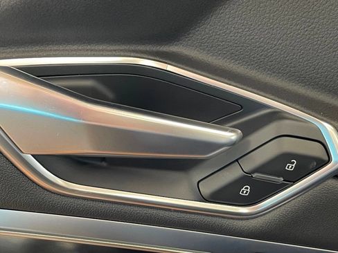 Used 2019 Audi e-tron Premium Plus AWD/4WD image 13