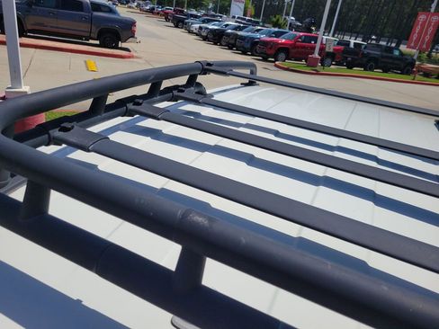 Used 2012 Toyota FJ Cruiser 2WD w/ Upgrade Pkg image 30