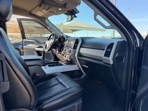 Used 2021 Ford F250 Lariat image 19