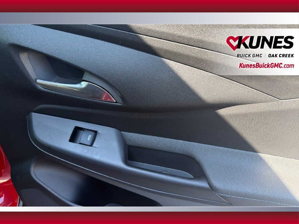 Used 2026 Buick Envista Sport Touring w/ Convenience I Package FWD image 37