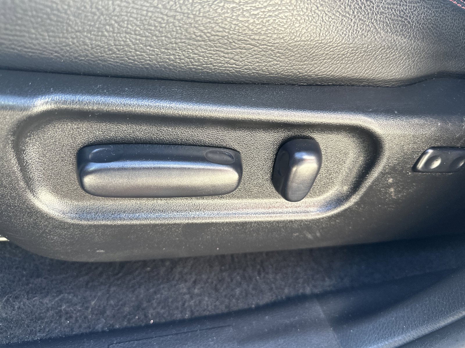 Used 2021 Toyota Tacoma TRD Sport AWD/4WD image 19