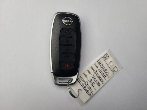 New 2025 Nissan Versa SR w/ Trunk Package image 27