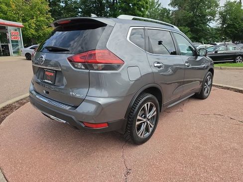 Used 2019 Nissan Rogue SV w/ Premium Package AWD/4WD image 5