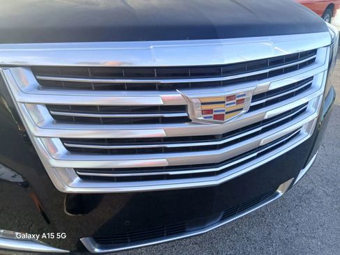 Used 2016 Cadillac Escalade Platinum RWD image 22