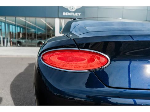 Used 2022 Bentley Continental GT V8 image 21