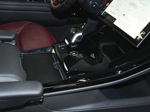 Used 2024 Land Rover Range Rover Sport Autobiography image 63