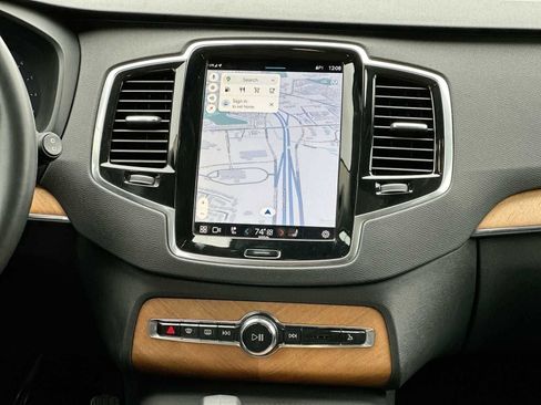 Used 2023 Volvo XC90 B5 Plus image 26