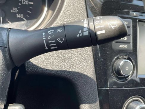 Used 2020 Nissan Rogue Sport S AWD/4WD image 26