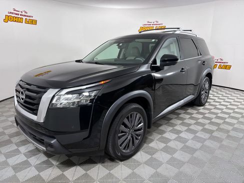 Used 2023 Nissan Pathfinder SL w/ SL Premium Package FWD image 1