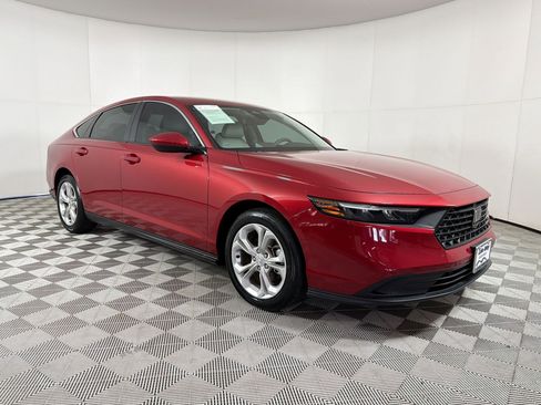 Used 2023 Honda Accord LX image 7