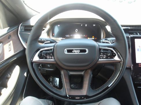 New 2025 Jeep Grand Cherokee L Summit w/ Luxury Tech Group V image 14